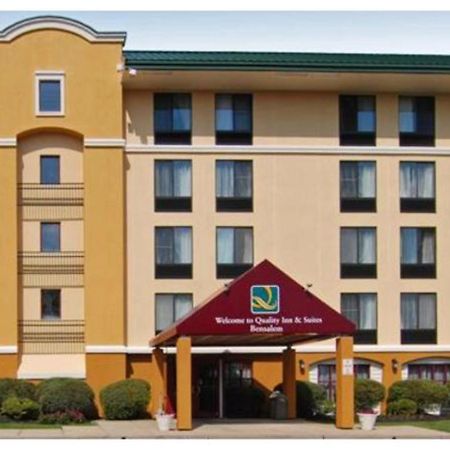 Quality Inn & Suites Бенсалем Экстерьер фото